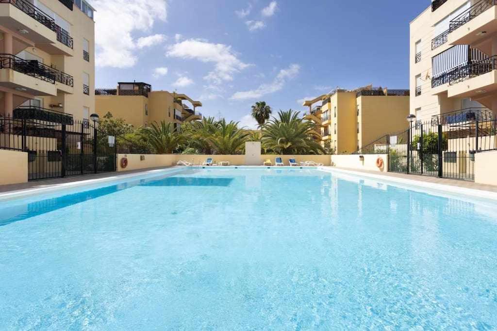 Sunnyland Apartment Arona Чо Экстерьер фото