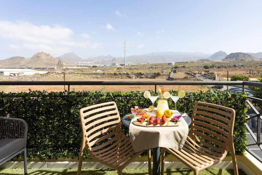 Sunnyland Apartment Arona Чо Экстерьер фото